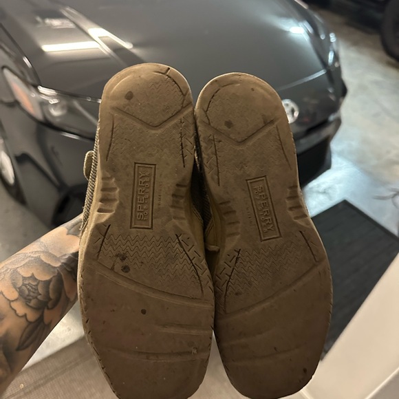 Shoes - Picture 2 of 4